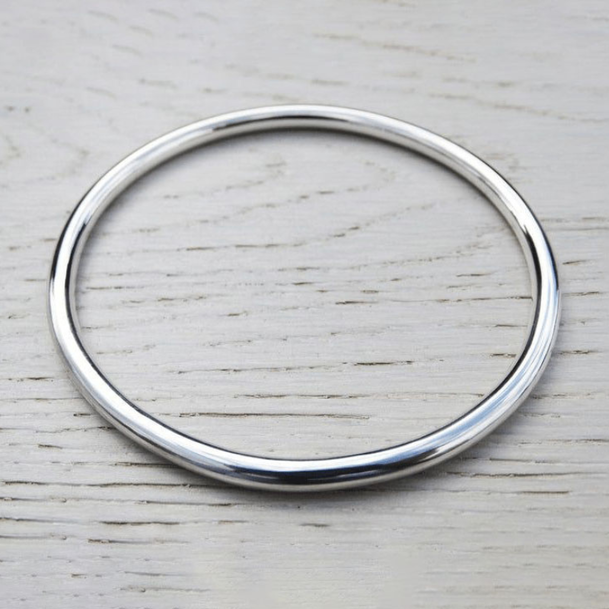 Fine Silver Kara Bangle round shaped